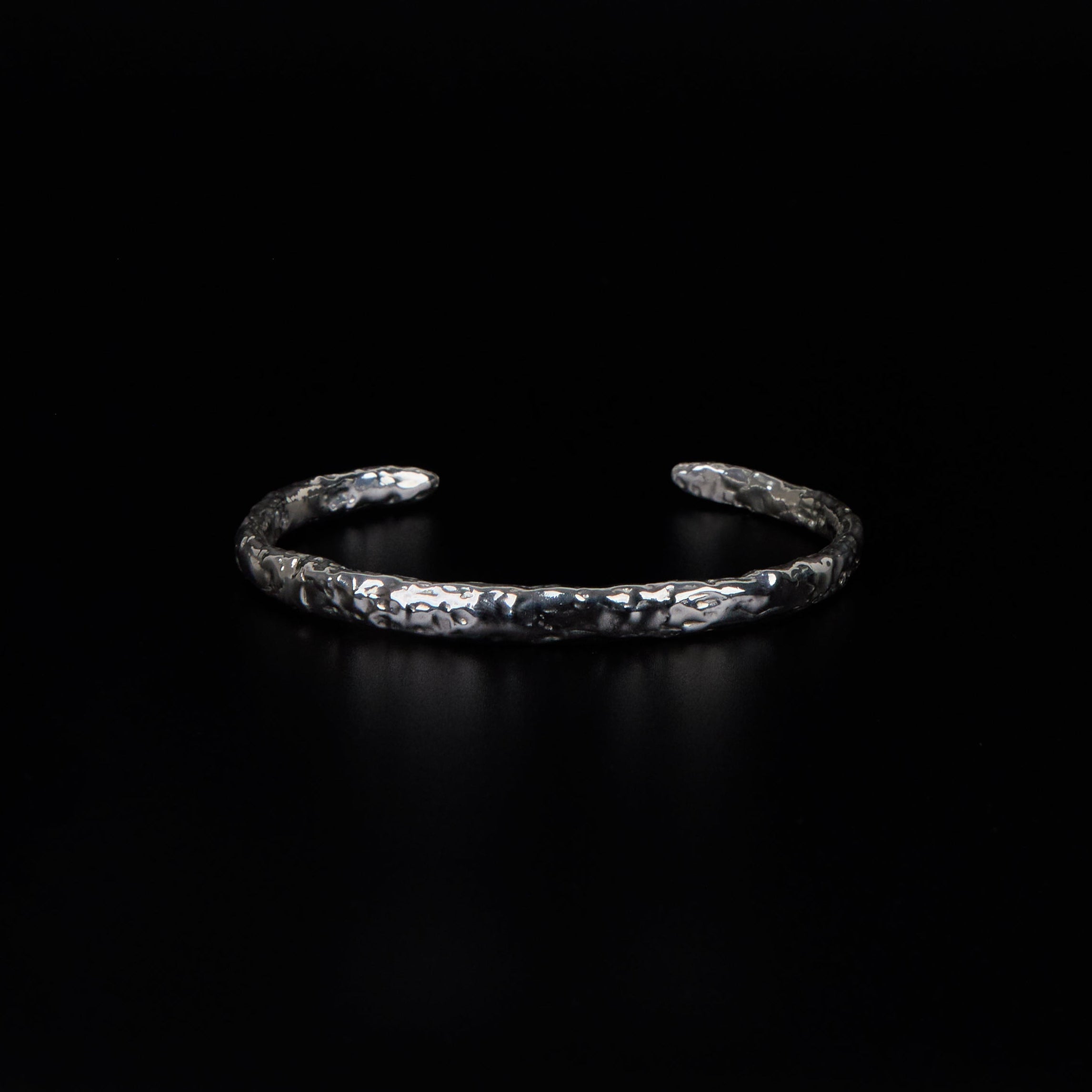 Distortion cuff 925 sterling silver by Ceremonia